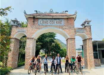 vespa tour hanoi - Option 3 : Luxury Limousine Mua Cave - Tam Coc - Bich Dong pagoda Small Group Tour